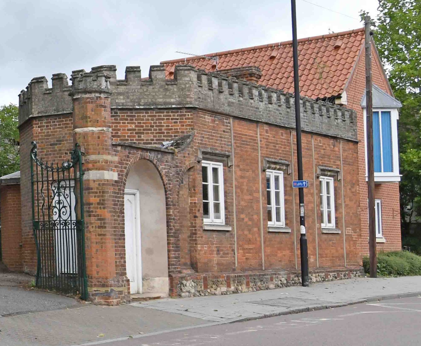 Bury St Edmunds Town Centre (The Gatehouse)